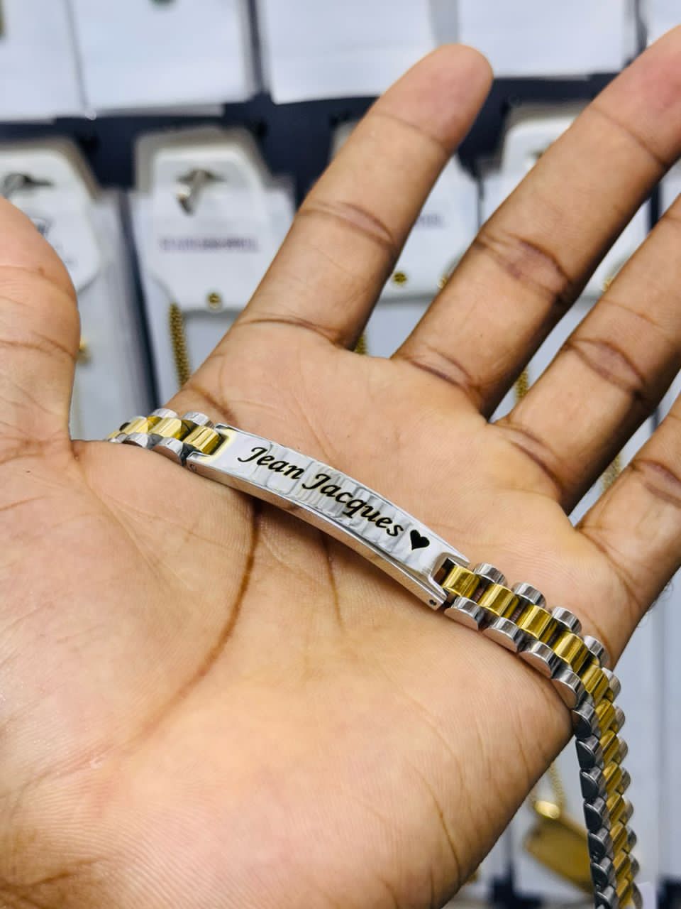 Bracelet